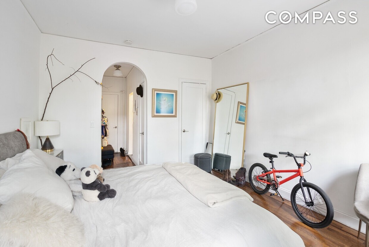 82 Jane St Unit 3B, New York, NY 10014 Apartment for Rent in New