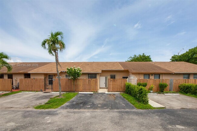 Building Photo - 6707 NW 193rd Ln