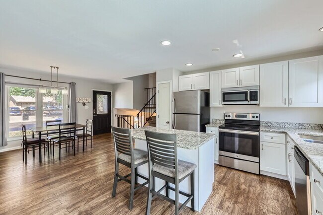 Foto del edificio - 2632 Prescott Cir W