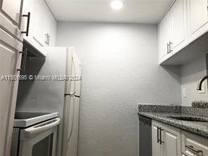 Building Photo - 7151 Miami Lakes Drive, Miami Lakes, FL 33...