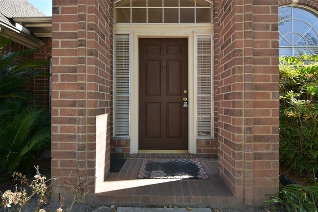 Building Photo - 16902 Valley Palms Dr