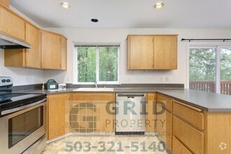 Building Photo - 8650 SW Goldstone Pl