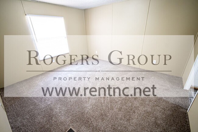 Foto del edificio - Homes for rent in Kittrell NC - 141 S. Lyn...