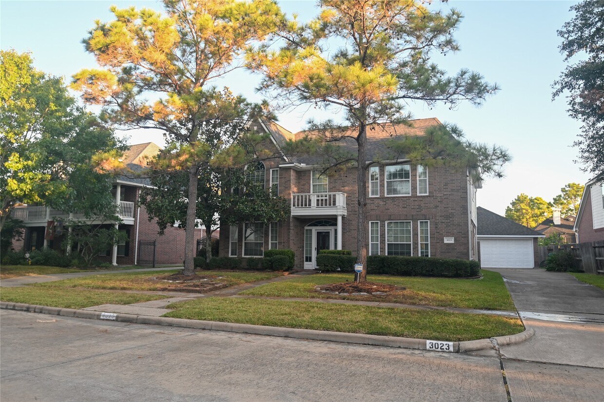 Primary Photo - 3023 Hidden Mist Ct