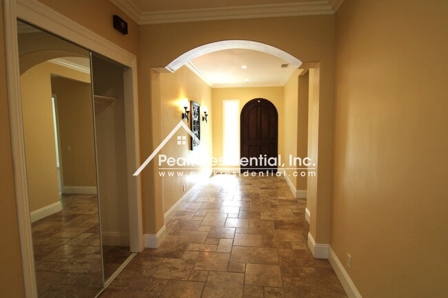 Building Photo - Newer Arden Area 4bd/3ba House with 2 Car ...