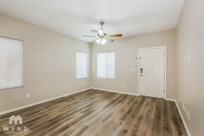 Building Photo - 7608 Tiffany Lamp Ct