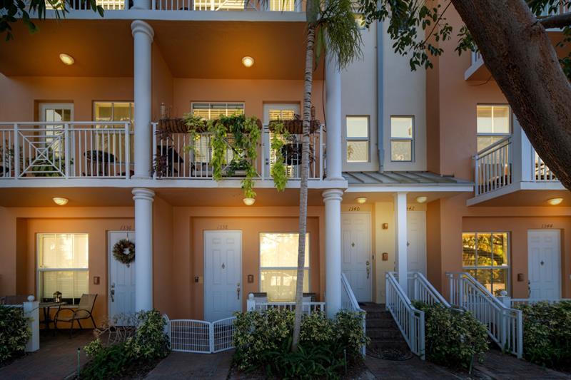 Primary Photo - 1340 SW 2nd Ct