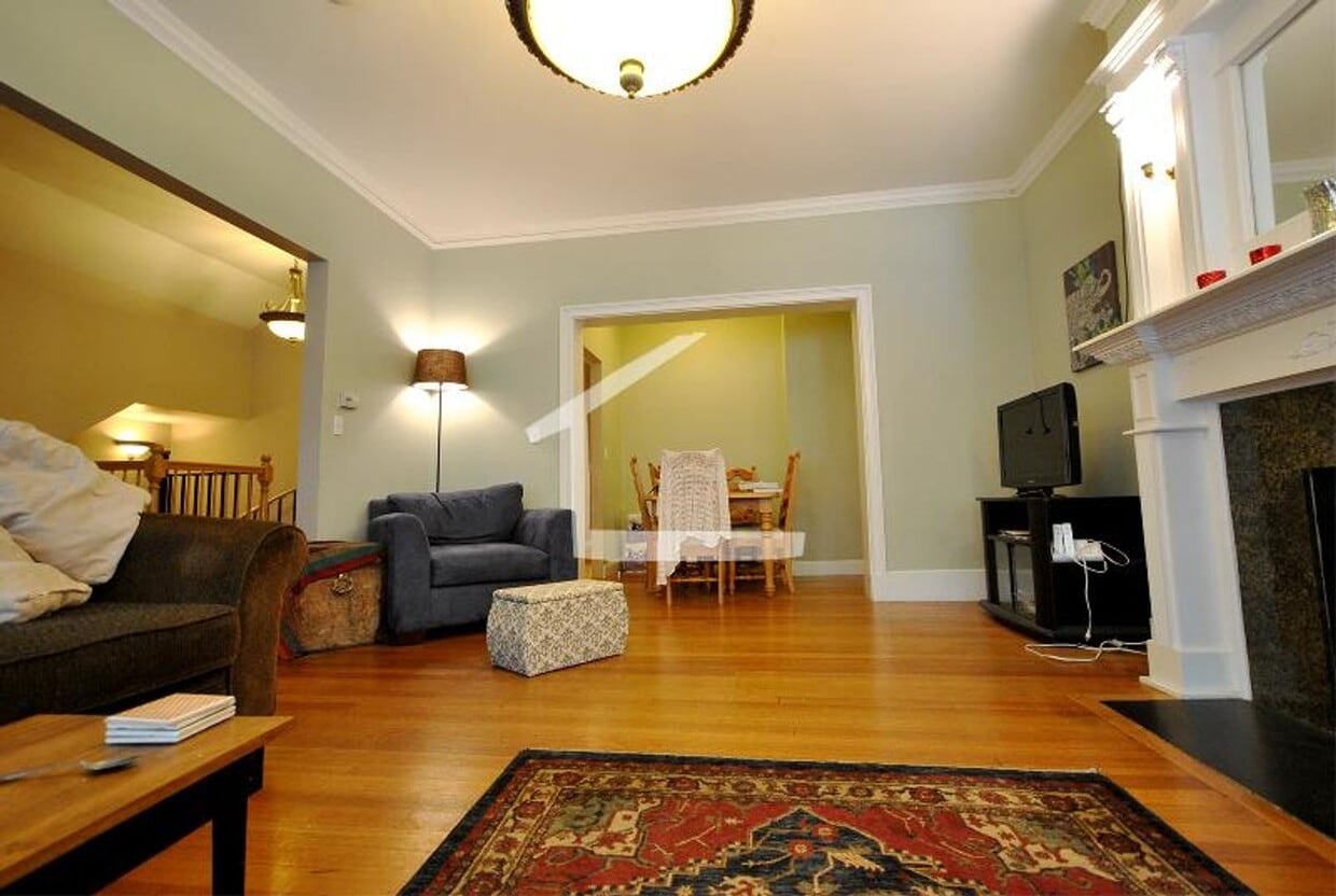 Awesome 3 bed 2 bath in Brookline... - Awesome 3 bed 2 bath in Brookline...