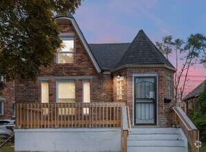 Building Photo - 16773 Turner St