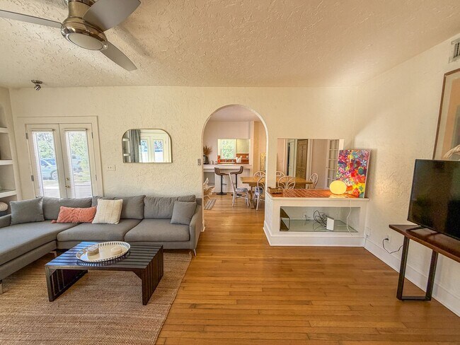 Foto del edificio - 15 NW 26th St