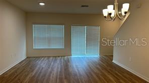 Foto principal - 9383 Westside Hls Dr