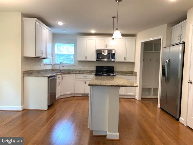 Building Photo - 10308 Bluebird Ct