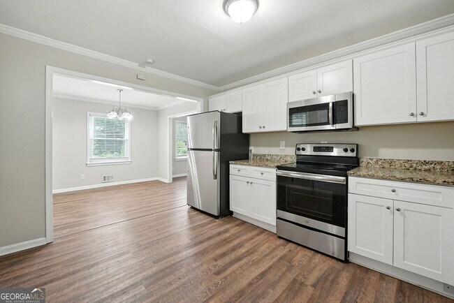 Foto del edificio - 2493 Miriam Ln