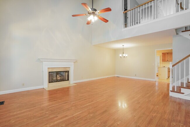 Foto del edificio - 1317 Ravenna Ct S