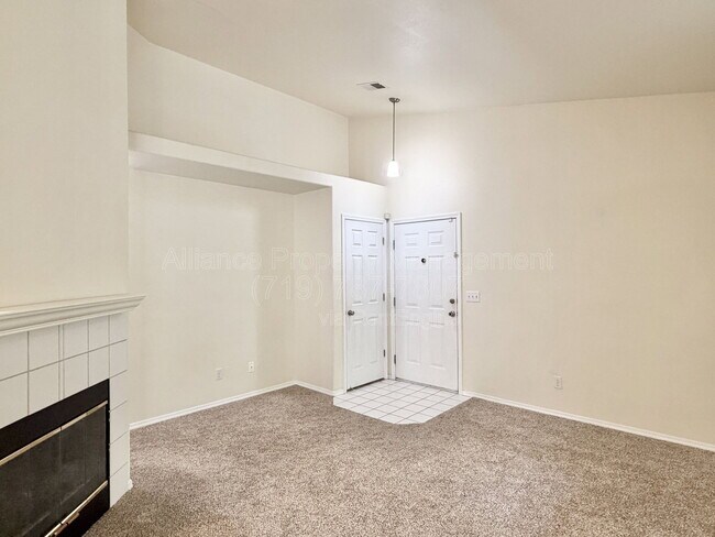 Foto del edificio - 3870 Strawberry Field Grove