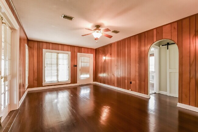 Foto del edificio - Charming 3 Bedroom, 1 Bathroom house on the Indian River!