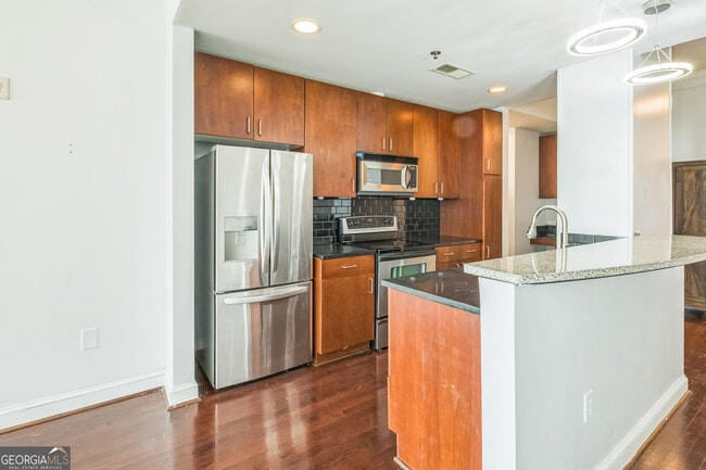 Foto del edificio - 361 17th St NW