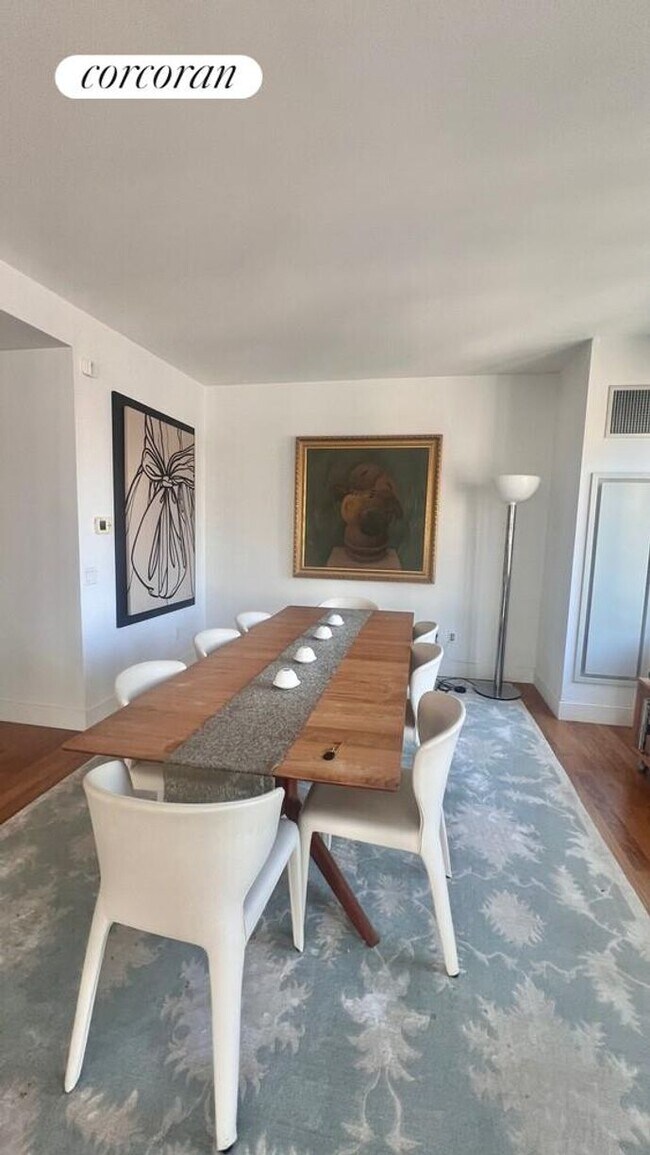 Foto del edificio - 250 E 53rd St