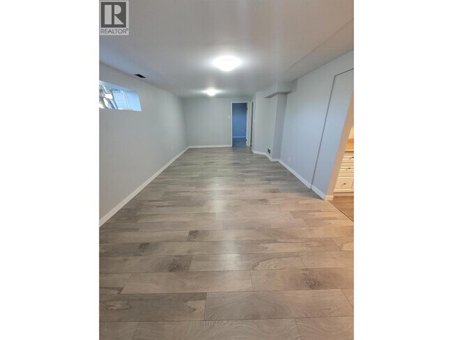 Photo du bâtiment - 2261 Gale Ave