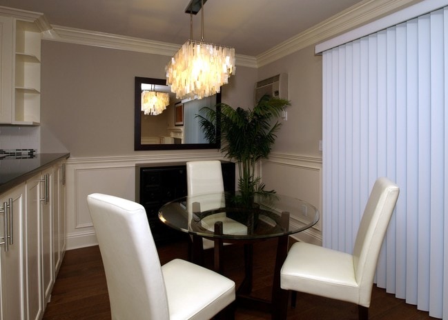 Building Photo - 1904 Camino Verde