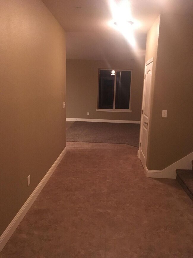 Building Photo - Newly Built Madera 4/3 DO NOT DISTURB TENANTS