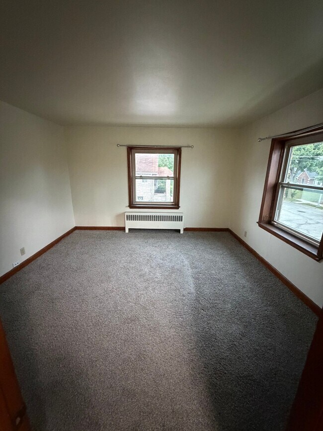 Foto del edificio - 5729 W Lincoln Ave