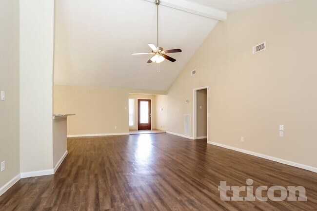 Foto del edificio - 7318 Foxway Ln