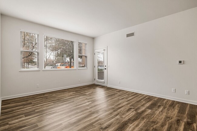 Interior Photo - Sterling Oaks Apartments