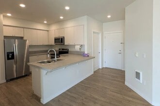 Building Photo - 11715 SW Valencia Ln
