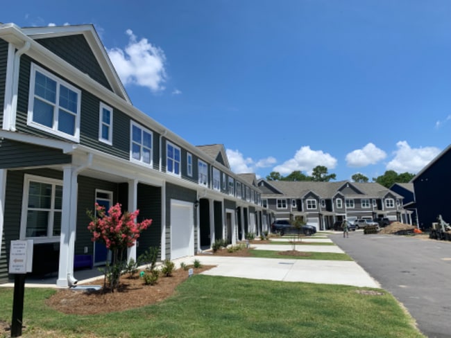 Photo - 6518 Sharks Tooth Trl Townhome