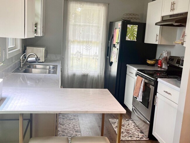 Foto del edificio - 2 Bedroom Single Family Home in Raleigh