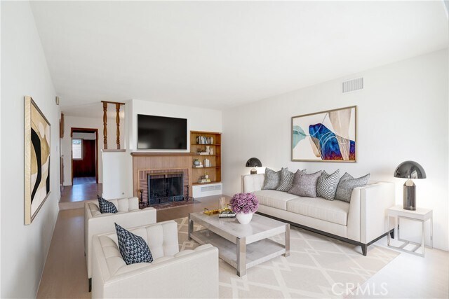 Foto del edificio - 2031 Nutwood Ave