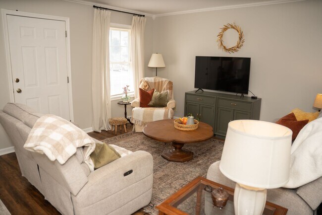 Foto del edificio - Charming 3 Bedroom, 1.5 Bath Townhome - EL...
