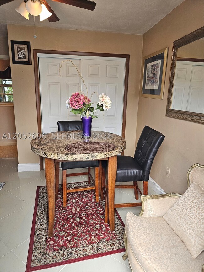 Foto del edificio - 7770 Orleans St