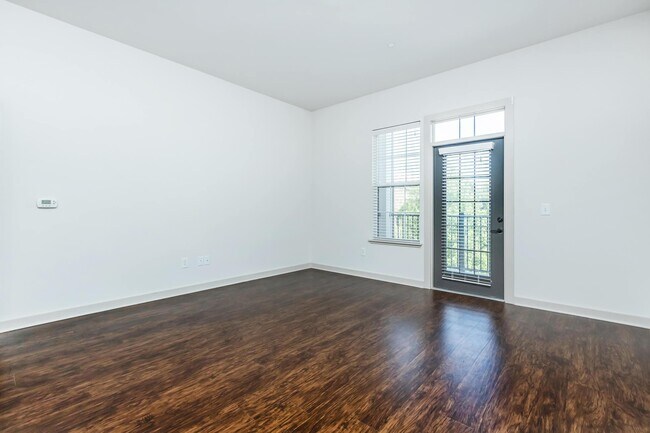 Foto del edificio - 1810 Belcourt