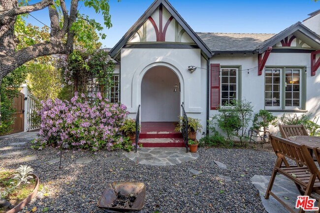Foto del edificio - 1836 W Silver Lake Dr