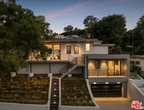 Building Photo - 3616 Cadman Dr