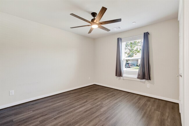 Foto del edificio - 12322 Sabine Point Dr