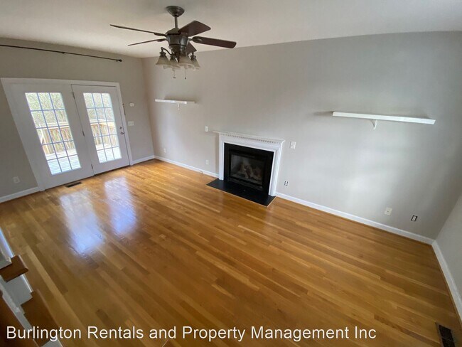 Building Photo - 3 br, 2.5 bath House - 508 Pebble Drive