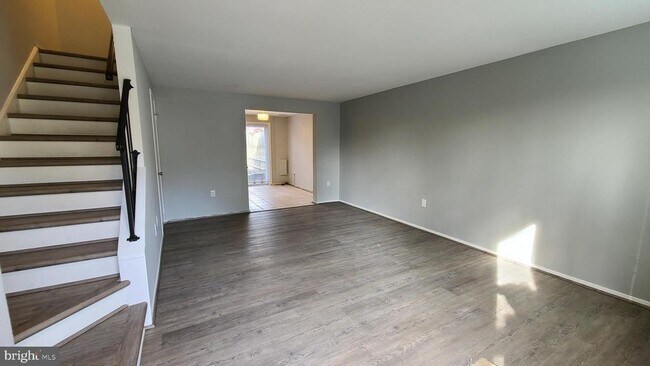 Foto del edificio - 10724 Lester St