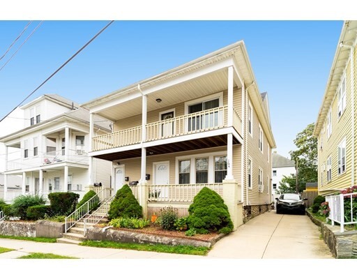 Primary Photo - 162 Hadley St
