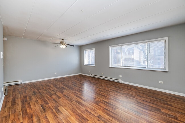 Building Photo - 6416 S St Lawrence Ave