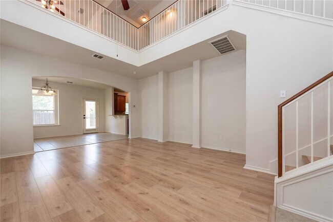 Foto del edificio - 10502 Wylie Dr
