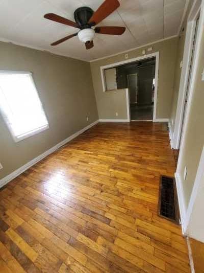 Foto del edificio - 3732 Madison St