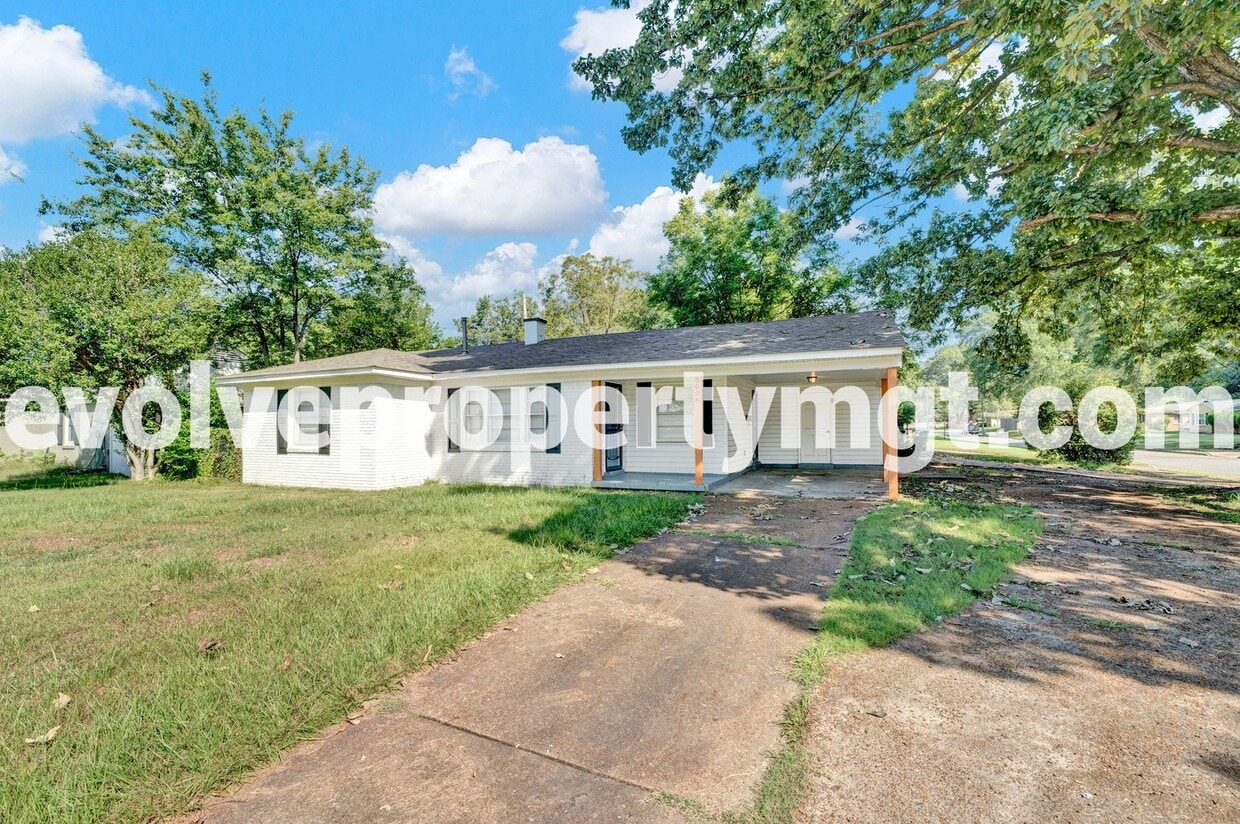 5006 Quince Rd, Memphis, TN 38117 House Rental in Memphis, TN