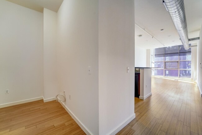 Building Photo - 234 10th St