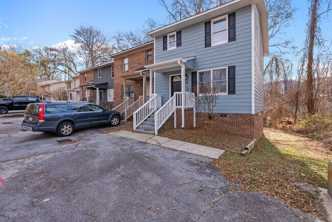 Photo - Newly renovated 3-bedroom Creekside Townhome - Available Now