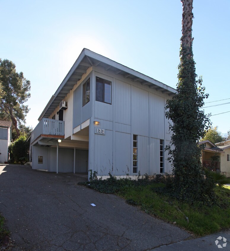 Primary Photo - 133-135 Monterey Rd