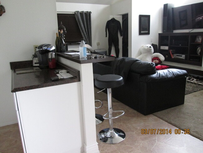 Building Photo - Charming Studio Downtown SLO