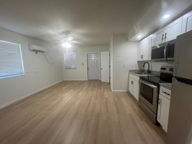 Foto del edificio - 467 NW 8th St
